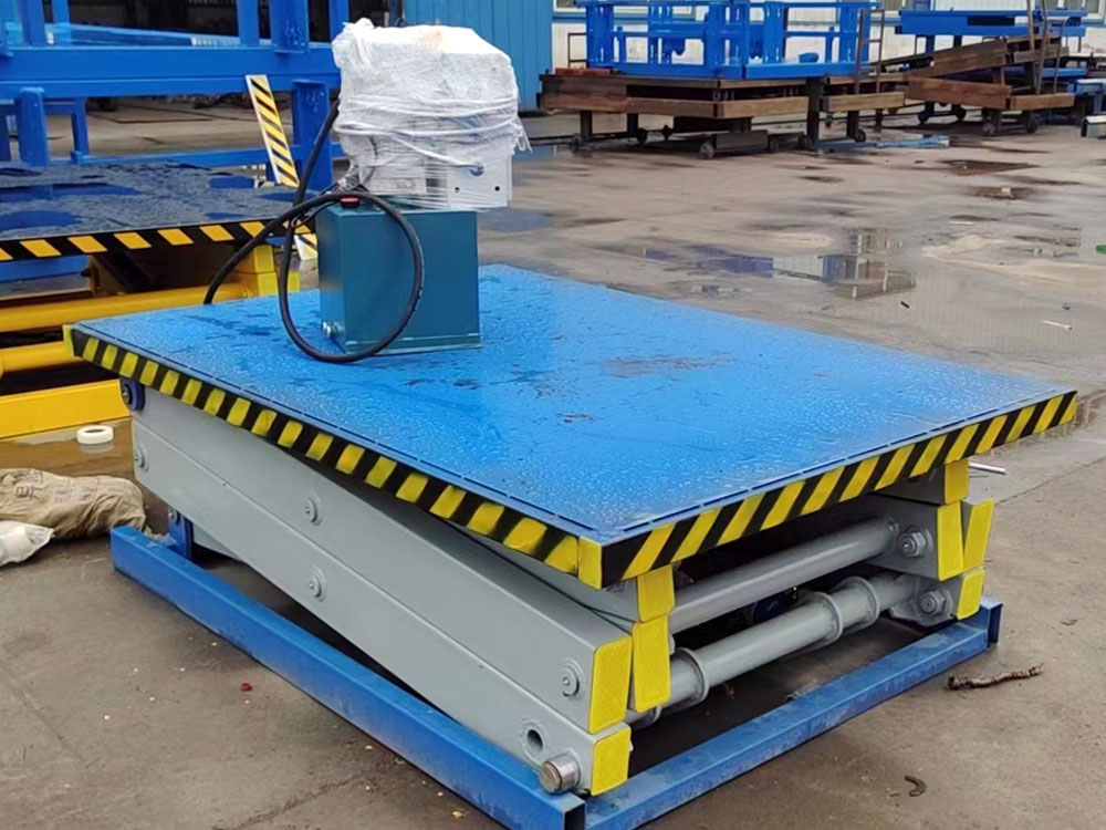 液壓升降平臺(tái)